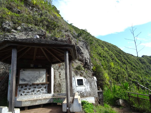Le très visité kiosque du Cap Noir et sa table d'orientation