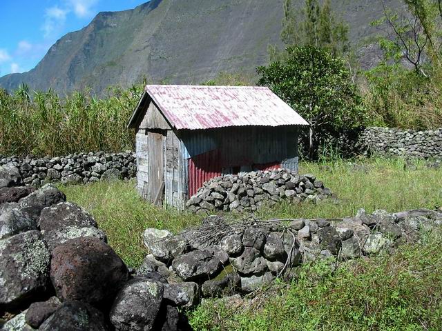 Petite case dans Roche Plate