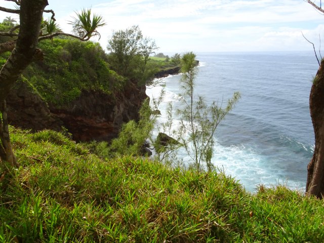 Prudence car la falaise est haute