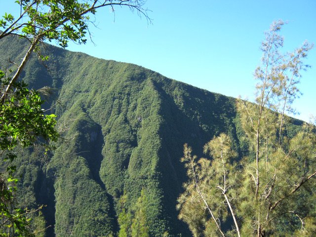 Vers l'îlet Maronne des Hauts de la Crète