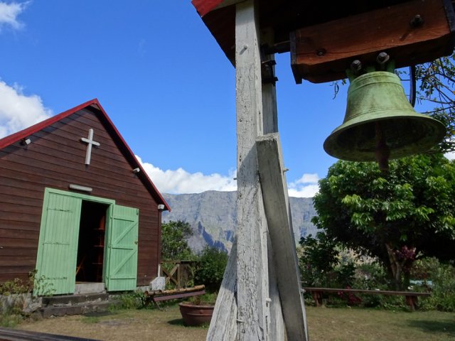 La chapelle de l'Îlet à Malheur et sa cloche