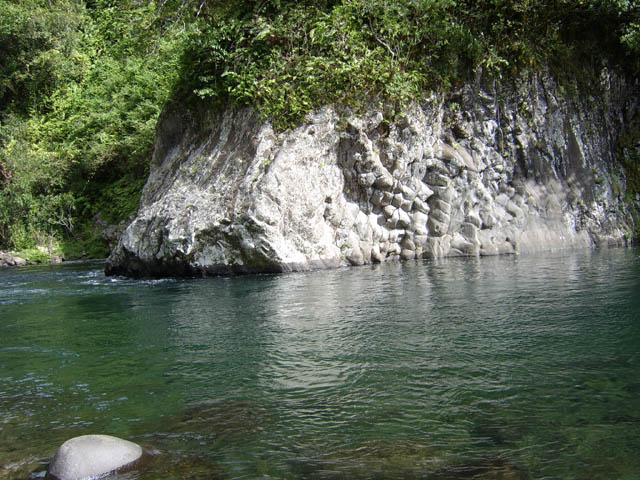 L'eau semble calme mais gare aux courants