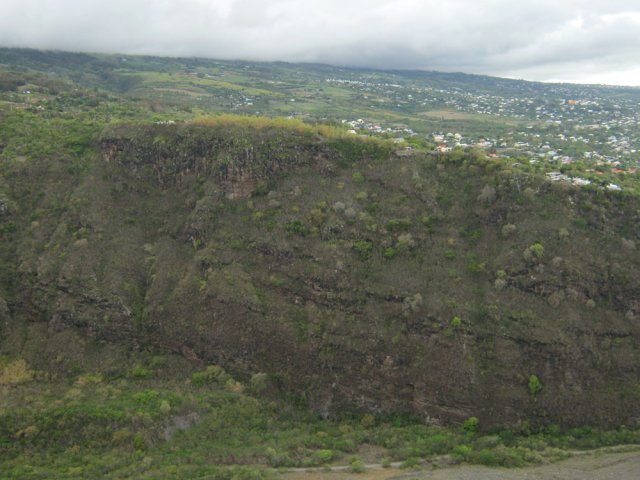 Falaise verticale séparant de Sans Souci