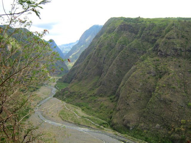 Vues sur la piste et la Rivière des Galets