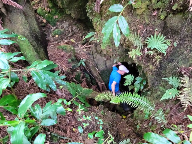 On peut descendre s'il n'y a pas d'eau qui pénètre dans la galerie