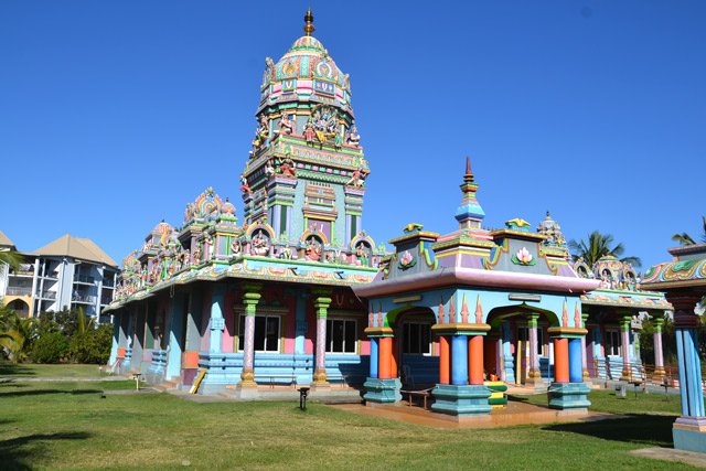 Petit détour vers le magnifique temple de la Ravine Blanche