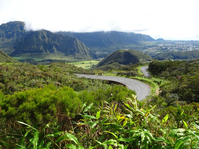 Larges panoramas sur la Plaine des Palmistes et la Route des Plaines