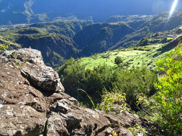 La vallée du Bras Sec et les champs de lentilles de l'Îlet de Gueule Rouge