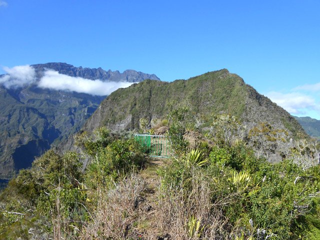 Les intrépides peuvent même dépasser le belvédère sans grand danger