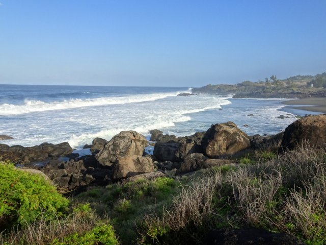 Arrivée à la petite plage de la Ravine des Sables