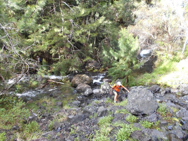Un peu de hors sentier et parfois les chaussures dans l'eau