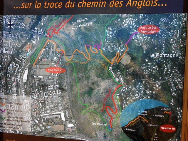 Panneau explicatif au départ du Sentier des Rampes de la Montagne