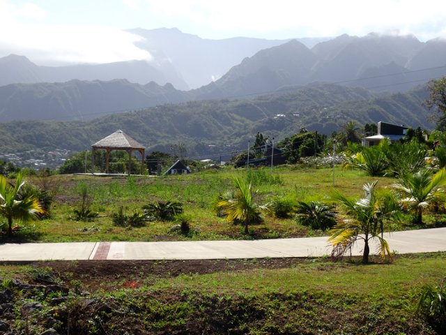 Par beau temps, magnifiques vues sur le Dimitile et le Grand Bénare