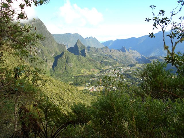Bras Sec et le Bonnet de Prêtre dans la descente du Kerveguen