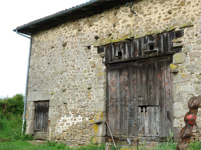 Une grange typique à la Valade