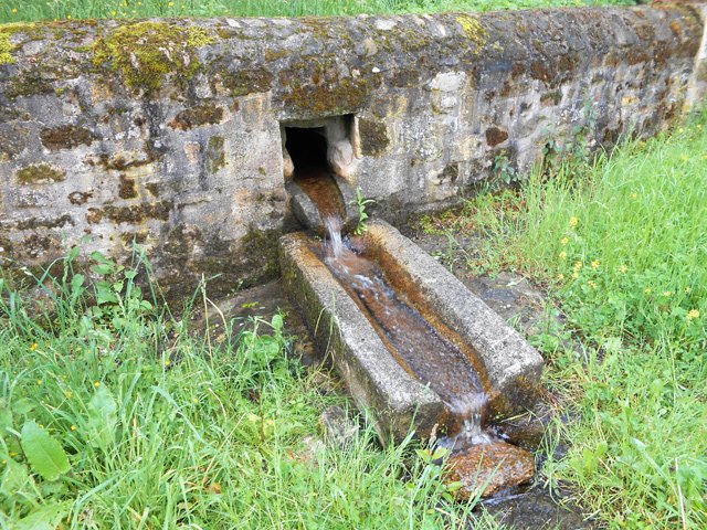 Le lavoir et la source de la Guillaumerie