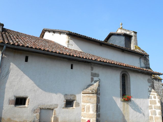 L'église du village de Saint-Yrieix sous Aixe