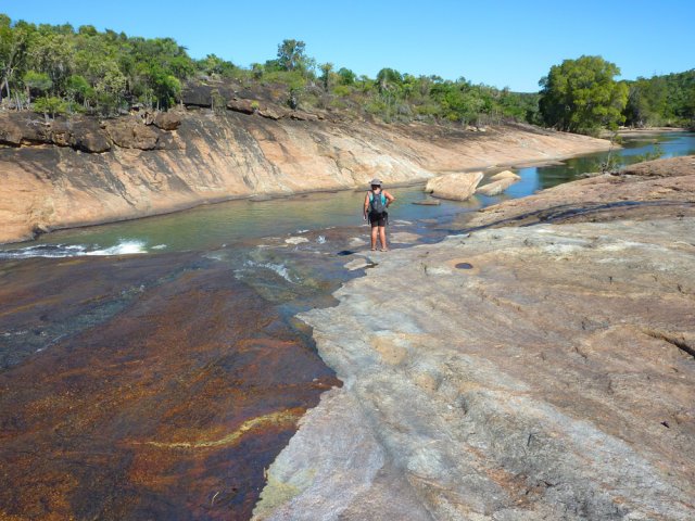 On pourrait effectuer une bonne partie de la balade au plus près de l'eau