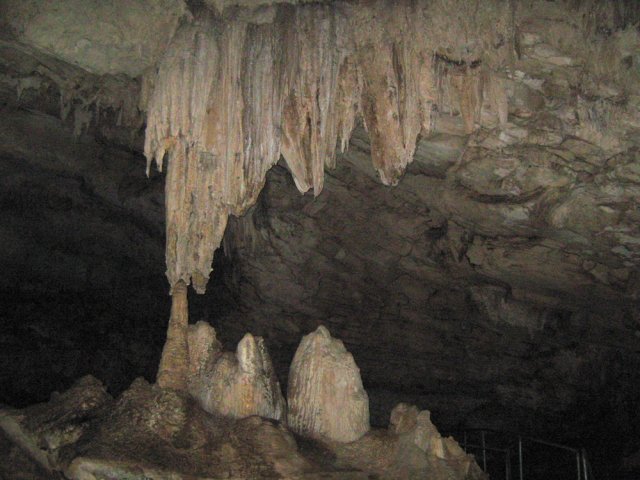 Stalagmites et stalactites se sont rejointes