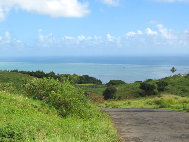 La route qui monte vers le centre de l'île