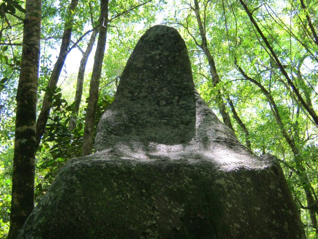 Le rocher a une forme originale