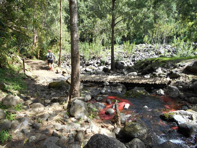 La petite passerelle à la fin de la boucle