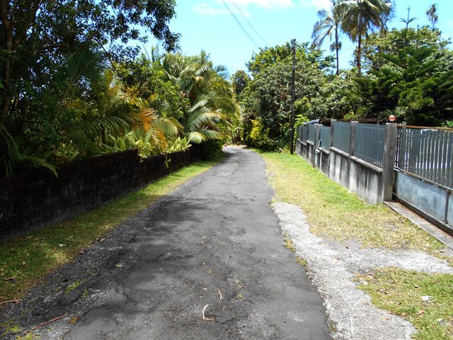 Quelques habitations avant d'arriver à la RN2