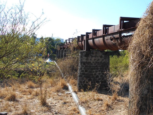 Le pont canal qui enjambe la Ravine du Gol
