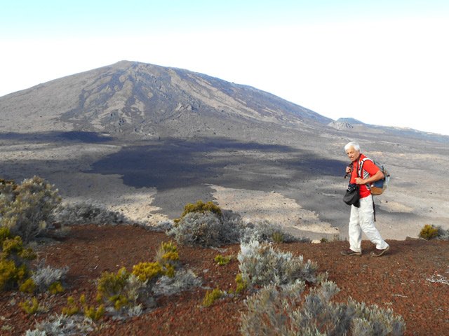 Le retour par le sentier permet de profiter davantage du spectacle de la Fournaise
