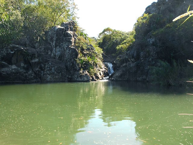 Bassin Jean, vaste mais avec une eau un peu trouble