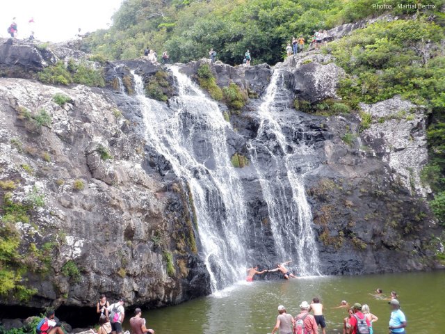 Le dimanche, les bassins sont bondés de baigneurs