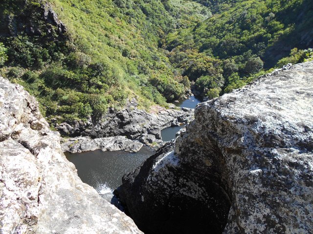 Nouvelle vue en aval sur la Rivière Tamarin