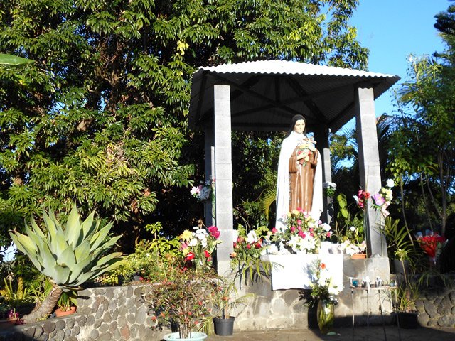 Très court détour vers la Chapelle Ste-Thérèse