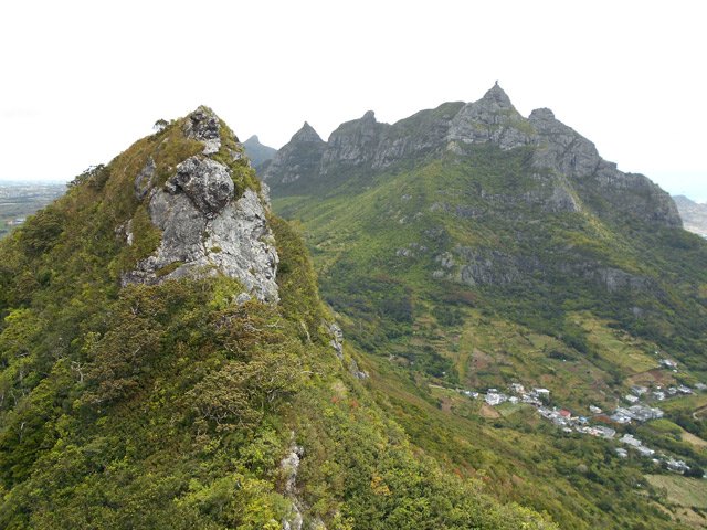 Panorama unique sur la deuxième mamelle et Pieter Both