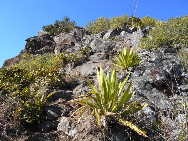 Elle se poursuit sur des passages parfois assez vertigineux
