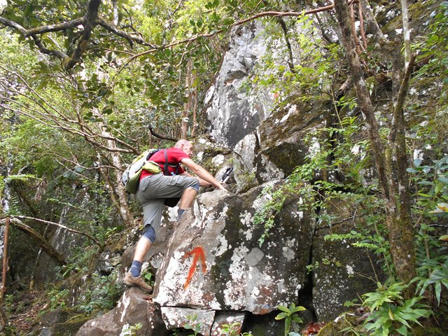 Ce passage s'apparente plus à de l'escalade qu'à de la randonnée