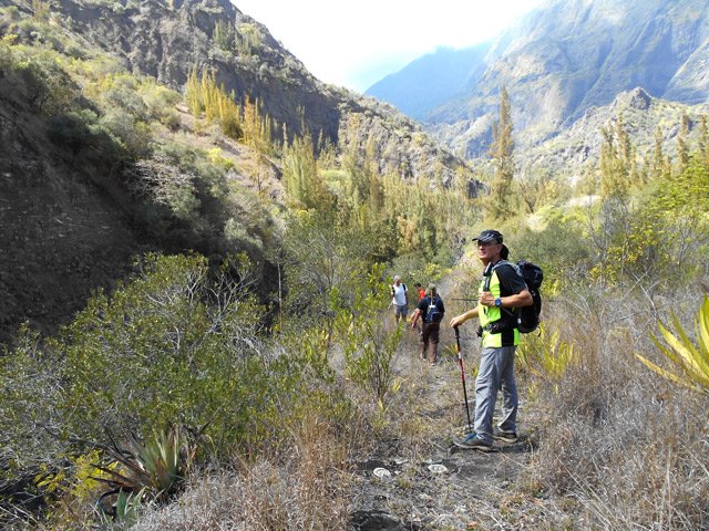 On domine le Bras de Benjoin, difficilement accessible