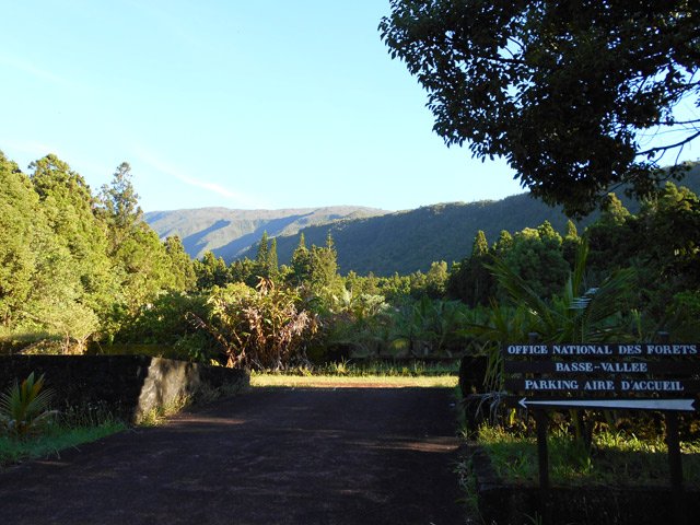 Pas de problème de stationnement au lever du jour sur la Vallée Heureuse