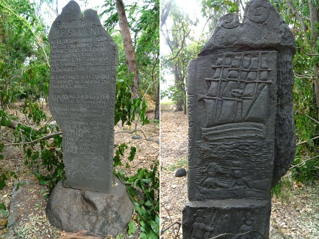 La stèle de commémoration de la bataille de septembre 1809