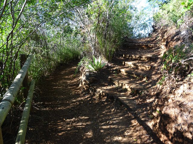 Très agréable parcours sportif vers les terrains de tennis