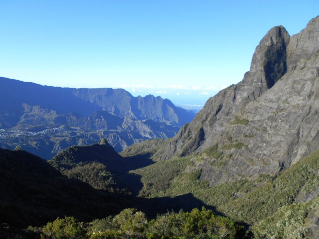 Saint-Pierre, le Dimitile et le Grand Bénare avant de franchir le col