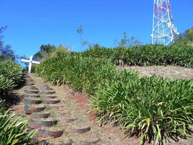 Une bonne idée que les vieux pneus pour maintenir nos GR