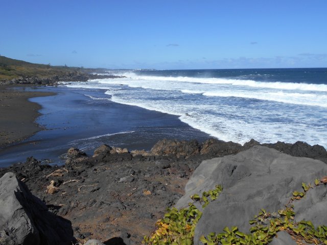 Longer la plage pour regagner le véhicule