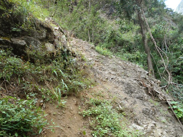 Seul cet éboulis peut inquiéter mais se passe en marchant vite