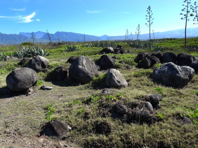 Il reste des galets pour la construction de la NRL
