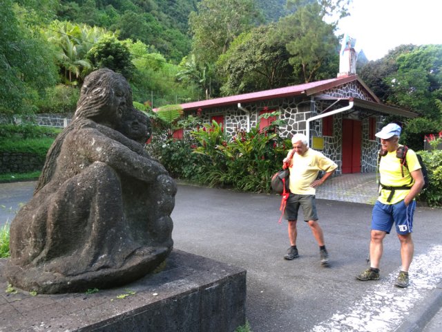 Hommage à Héva au parking du point de départ