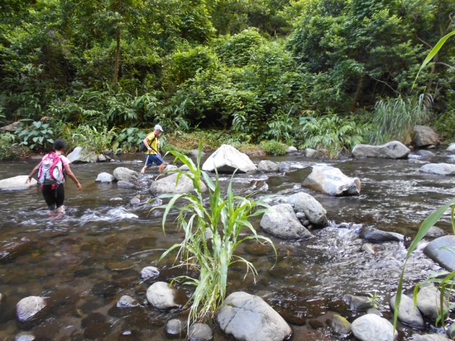 Prendre garde toutefois au courant qui peut déséquilibrer
