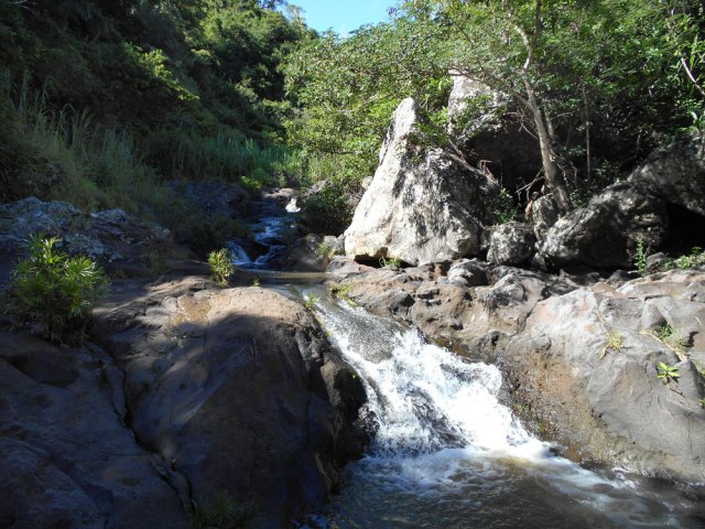 Fini les galets et rochers mais un sol lisse, agréable pour le cheminement