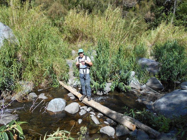 Le dernier gué, les pieds au sec, avant de trouver l'escalier vers le Pavillon