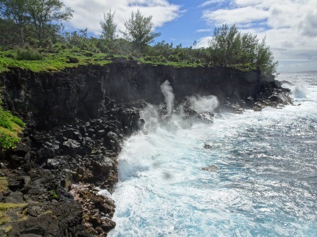 Un des plus beaux souffleurs se situe près des Sables Blancs